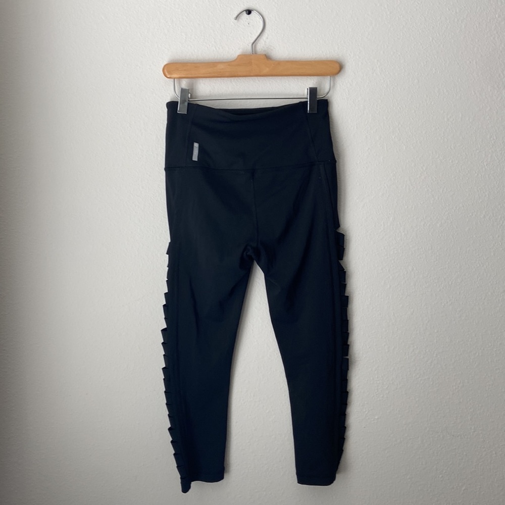 ATHLETA LEGGINGS - Picture 3 of 5
